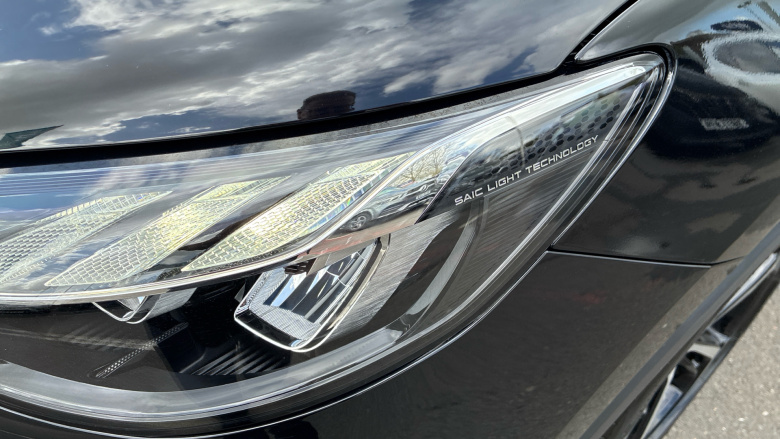 MG HS 1.5 T-GDI Trophy 5dr DCT Petrol Hatchback